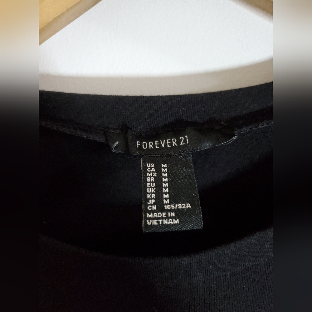 Forever 21 Top - Picture 4 of 4